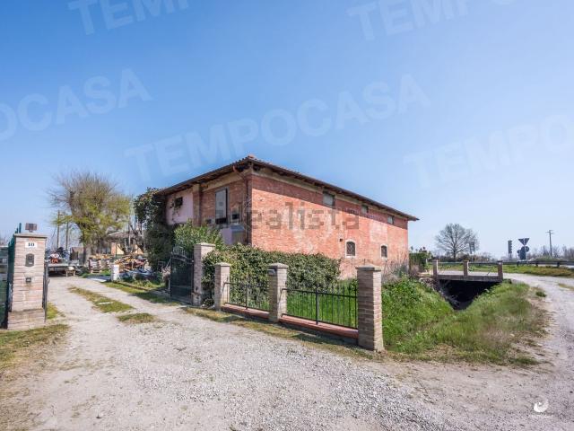 Rustico in vendita a Unione Terre di Pianura, Granarolo Dell'emilia
