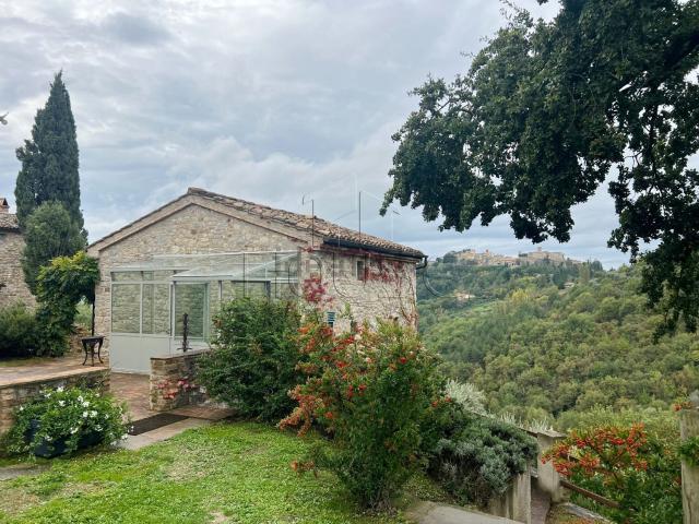 Rustico in vendita a Montone, Umbria