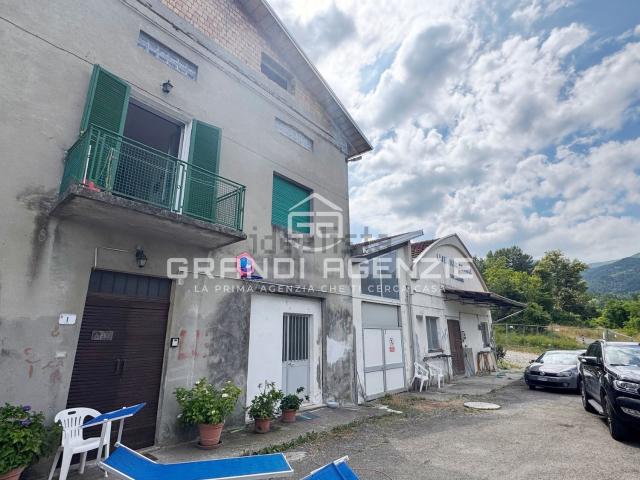Rustico in vendita a Corniglio, Reggio Emilia