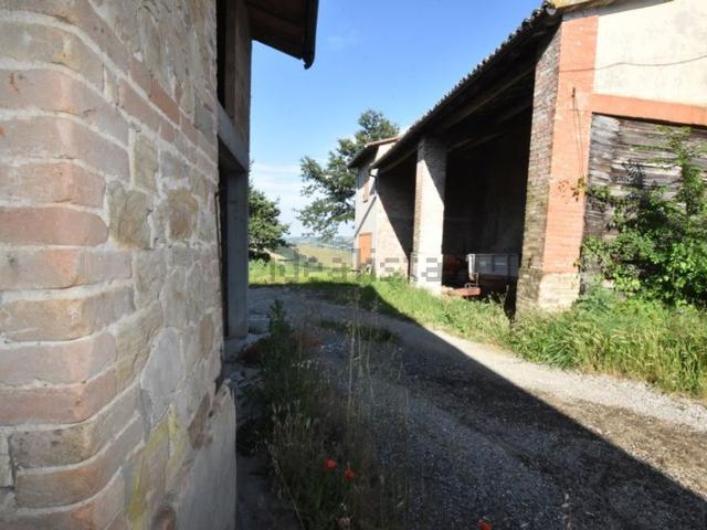 Rustico in vendita a Mattaleto, Langhirano