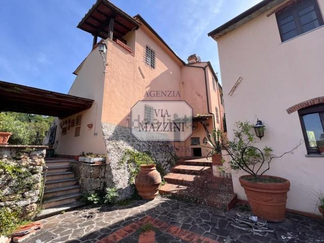 Rustico in vendita a Tonfano, Toscana