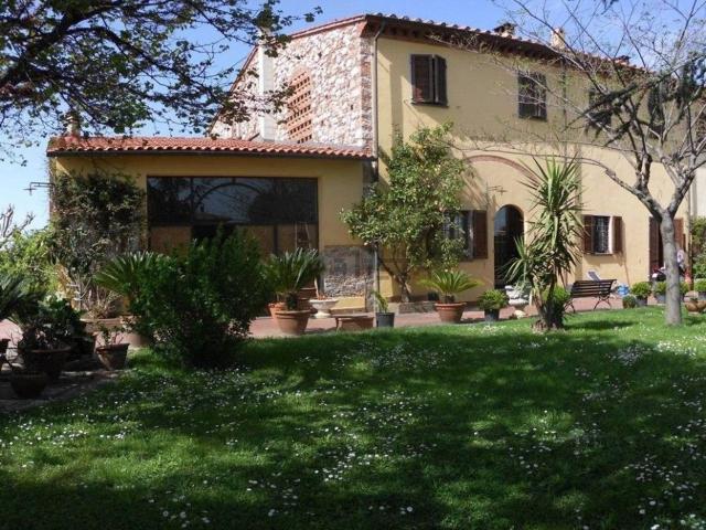 Rustico in vendita a San Giuliano Terme, Toscana