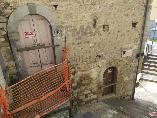 Rustico in vendita a Borgo Pietra Antica, Fallo
