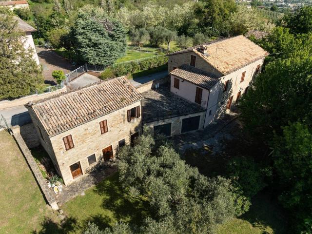 Rustico in vendita a Marche, Ancona