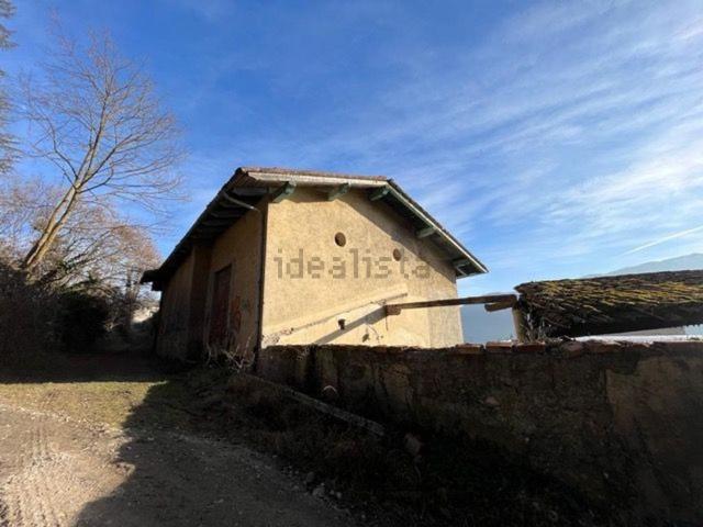 Rustico in vendita a Clusone, Lombardia