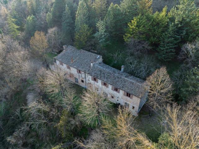 Rustico in vendita a Canapegna, Fabriano