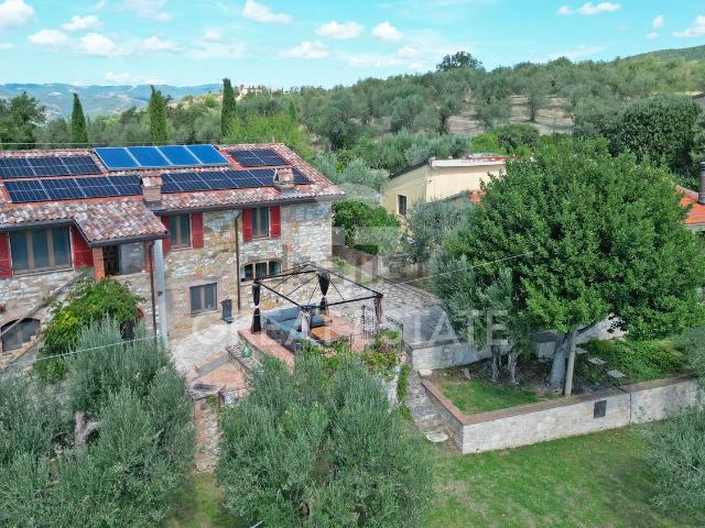 Rustico in vendita a Chiugiana, Corciano