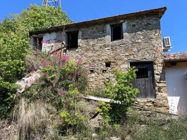 Rustico in vendita a Camporosso, Liguria