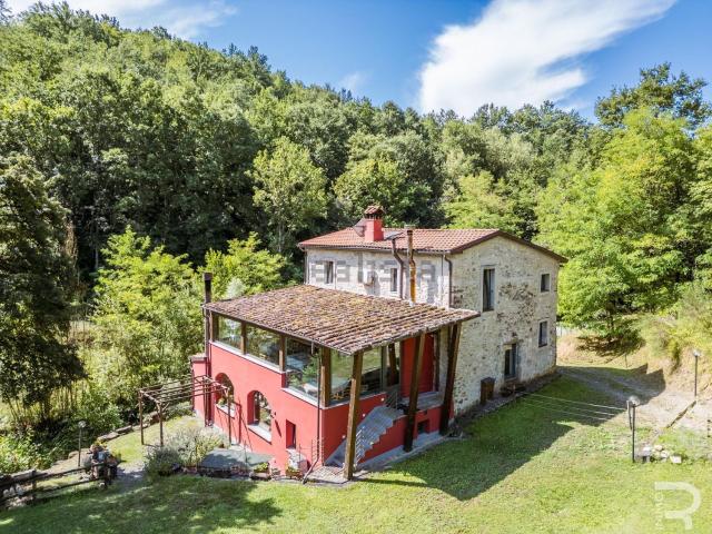 Rustico in vendita a Unione di comuni Montana Lunigiana, Licciana Nardi