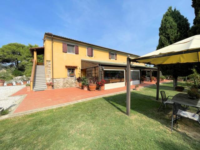 Rustico in vendita a Vecchiano, Toscana