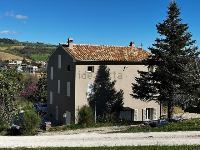 Rustico in vendita a Marche, Macerata