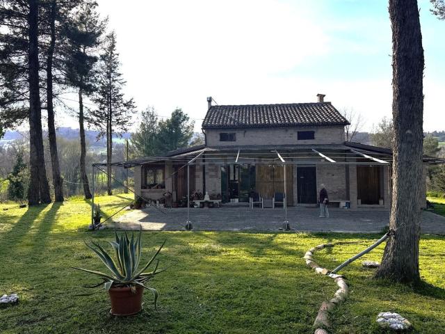 Rustico in vendita a Marche, Macerata