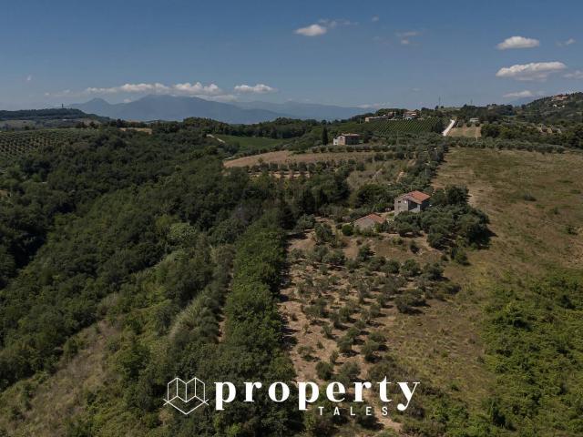 Rustico in vendita a Petrella, Marche