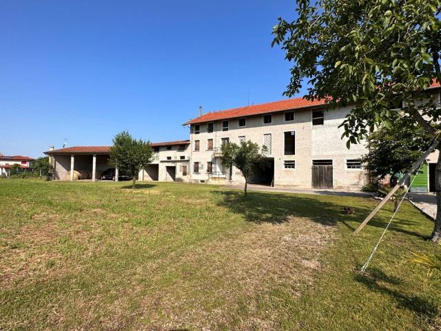 Rustico in vendita a San Quirino, Friuli-Venezia Giulia