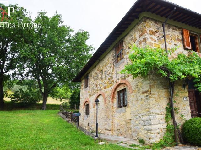 Rustico in vendita a Unione di Comuni Valdarno e Valdisieve, Pontassieve