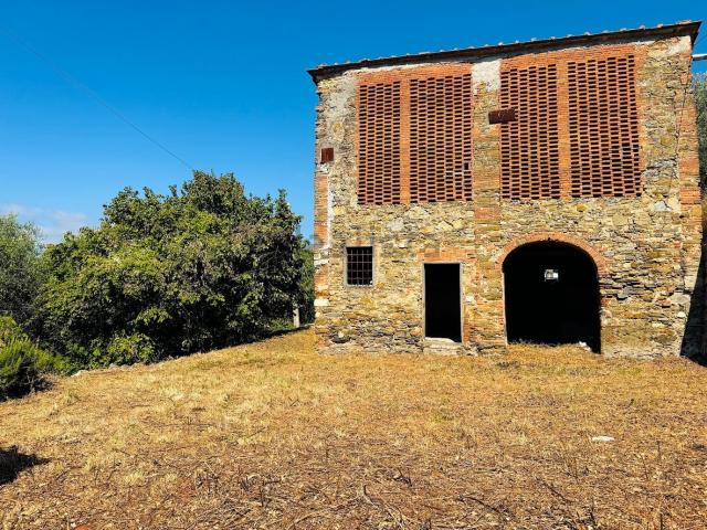 Rustico in vendita a Pistoia, Toscana