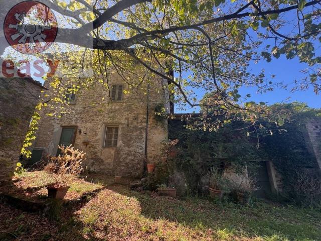 Rustico in vendita a Vecoli, Bagni Di Lucca Ponte