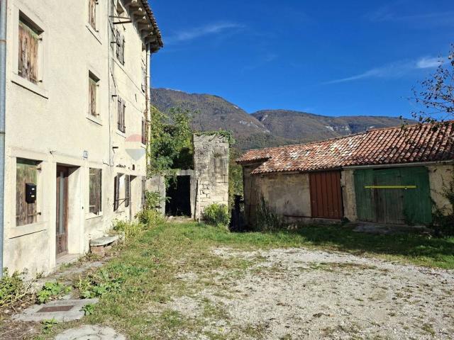 Rustico in vendita a Fregona, Veneto