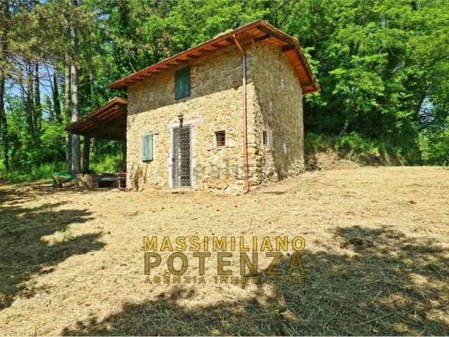 Rustico in vendita a Tofori, Capannori