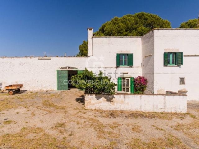 Rustico in vendita a Puglia, Barletta-andria-trani