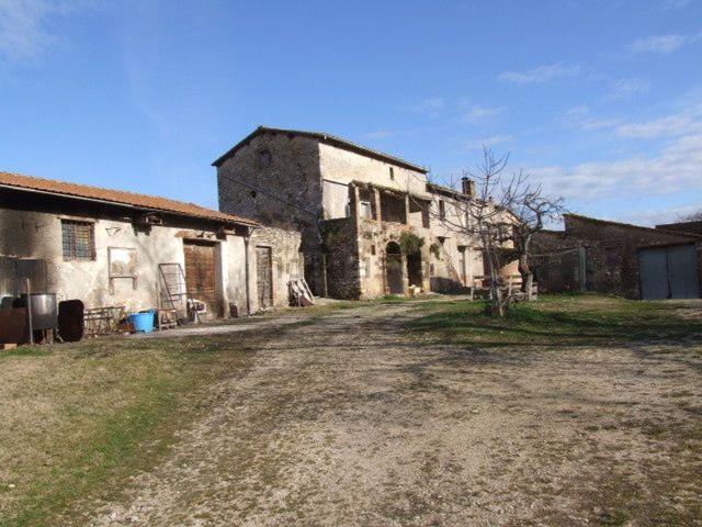 Rustico in vendita a Ponte San Lorenzo, Narni