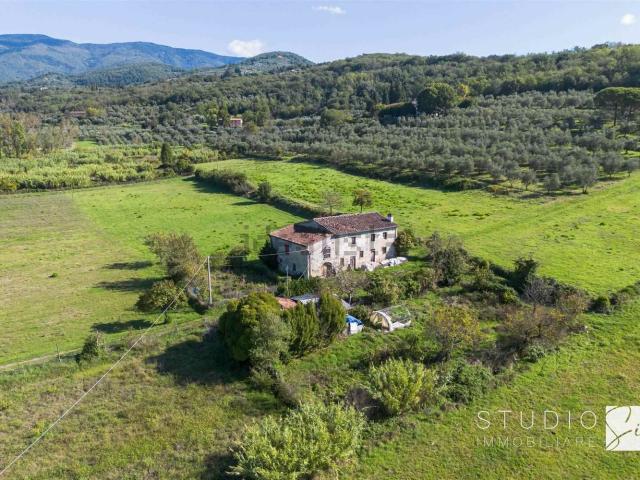 Rustico in vendita a Pistoia, Toscana