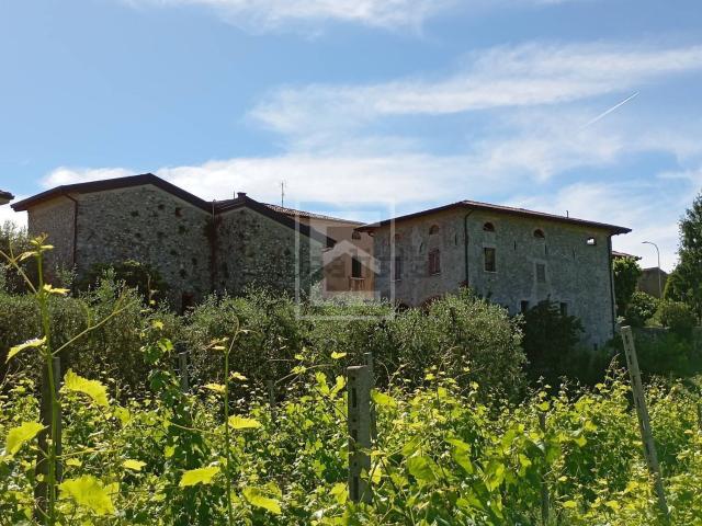 Rustico in vendita a Puegnago, Lombardia