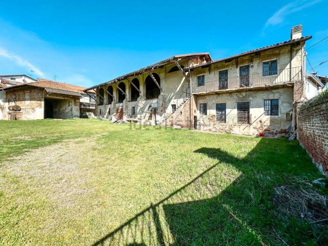Rustico in vendita a Villarboit, Vercelli