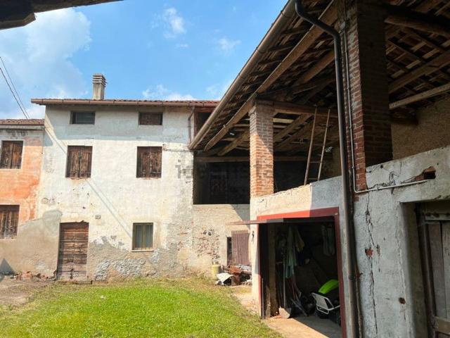 Rustico in vendita a Mason Vicentino, Veneto