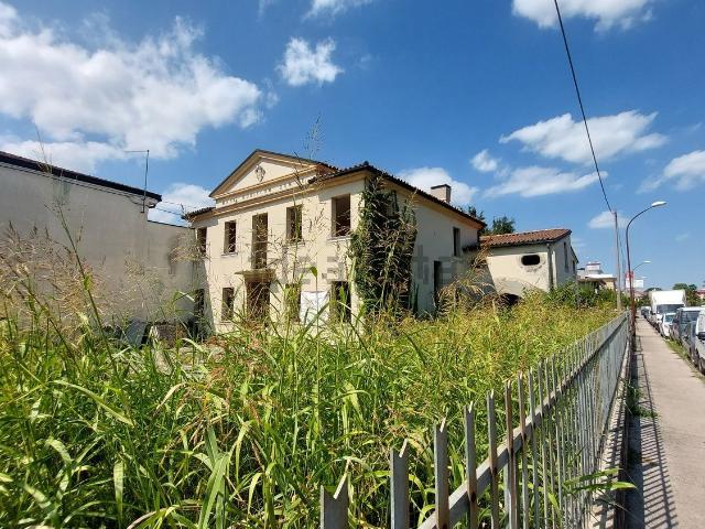 Rustico in vendita a Stra, Veneto