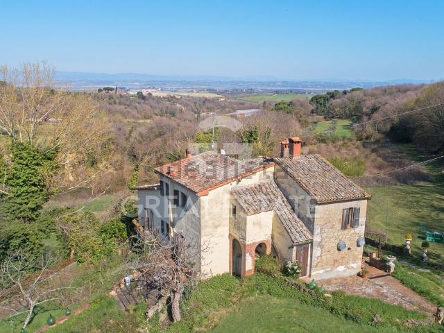 Rustico in vendita a Abbadia Di Montepulciano, Toscana