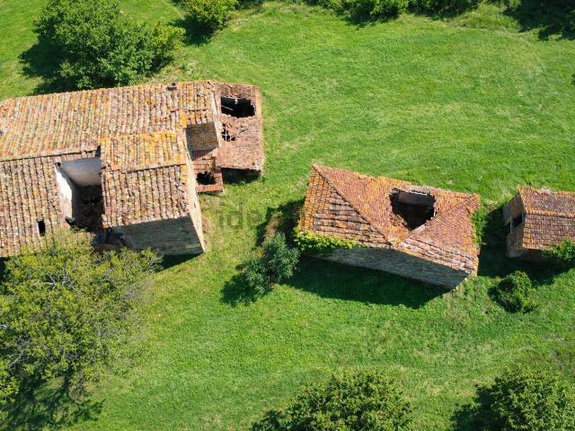 Rustico in vendita a Castiglion Fiorentino, Toscana