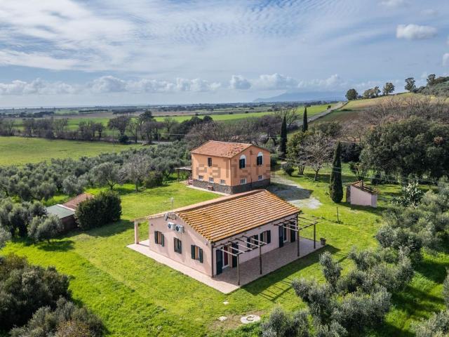 Rustico in vendita a Capalbio, Toscana