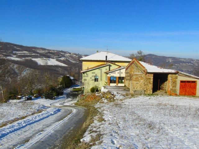 Rustico in vendita a Unione dell'Appennino Bolognese, Vergato