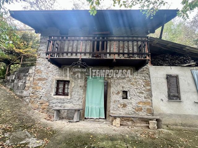 Rustico in vendita a Foresto Sparso, Lombardia