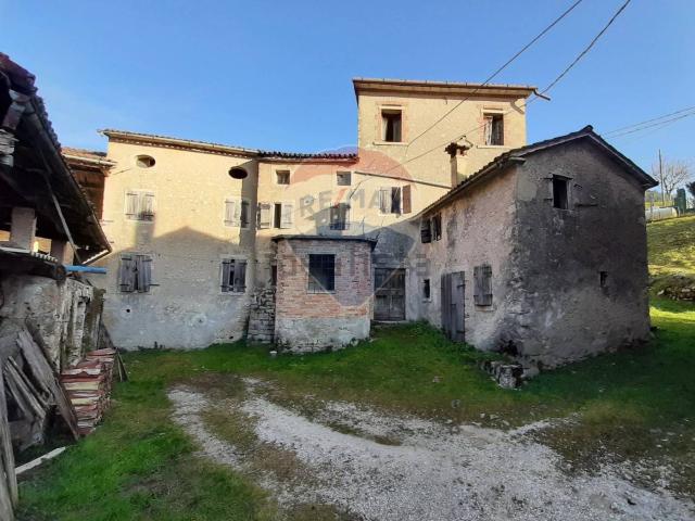 Rustico in vendita a Follina, Veneto