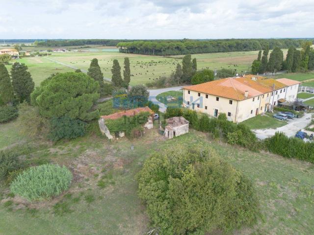 Rustico in vendita a Pisa, Toscana