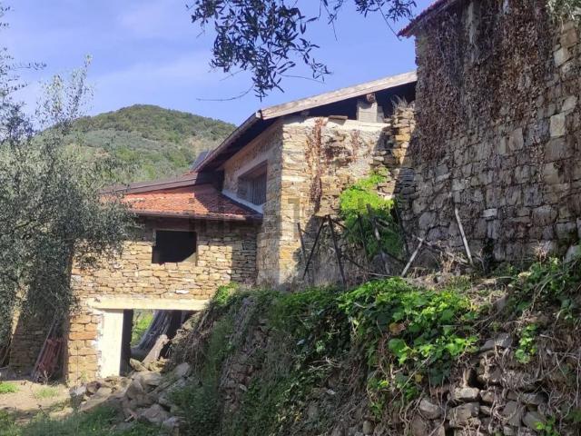 Rustico in vendita a Apricale, Liguria
