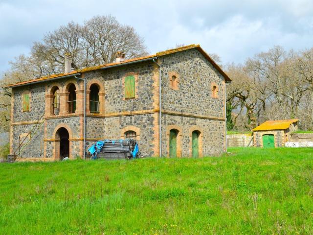 Rustico in vendita a Montefiascone, Viterbo