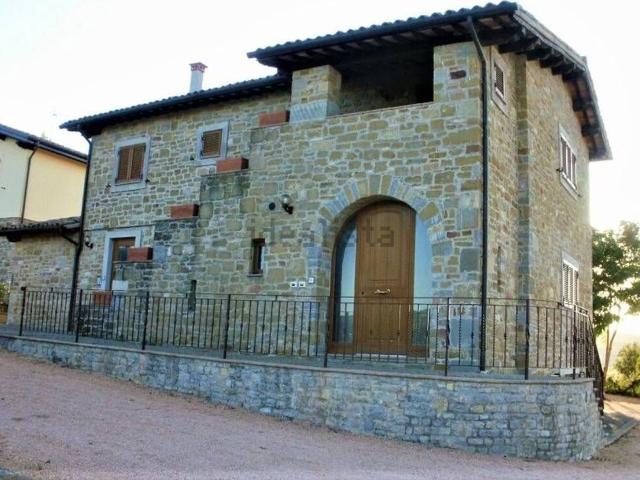 Rustico in vendita a Gubbio, Umbria