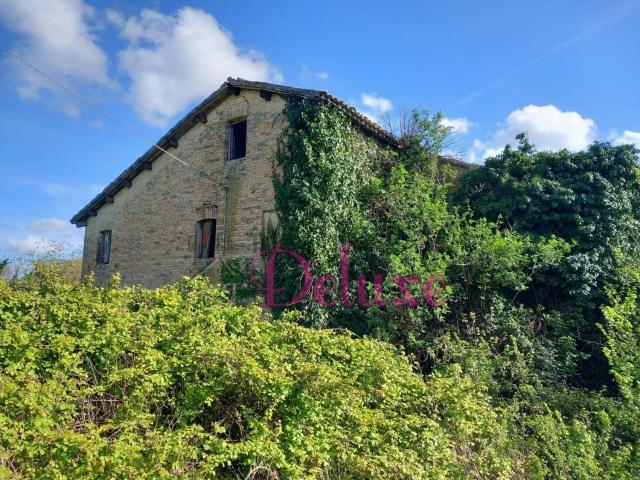 Rustico in vendita a Pace, Marche