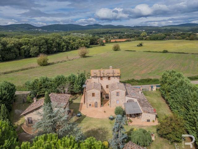 Rustico in vendita a Sovicille, Toscana