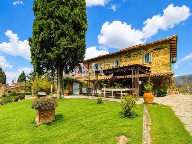 Rustico in vendita a San Polo In Chianti, Toscana