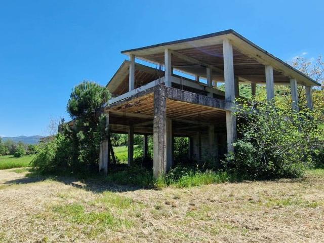 Rustico in vendita a Scandriglia, Lazio