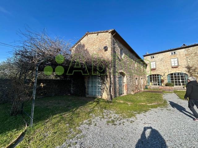 Rustico in vendita a Tofori, Capannori