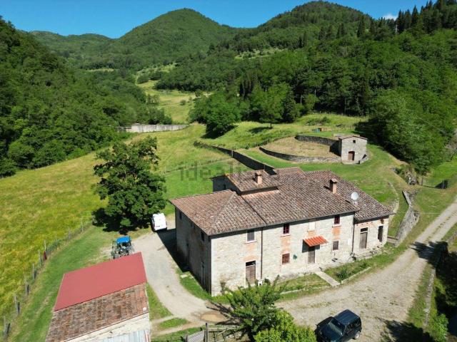 Rustico in vendita a Unione di Comuni Valdarno e Valdisieve, Pontassieve
