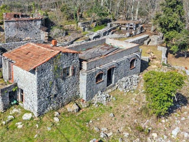 Rustico in vendita a La Serra, Lerici
