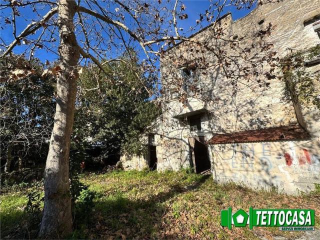 Rustico in vendita a Faibano di Marigliano, Marigliano