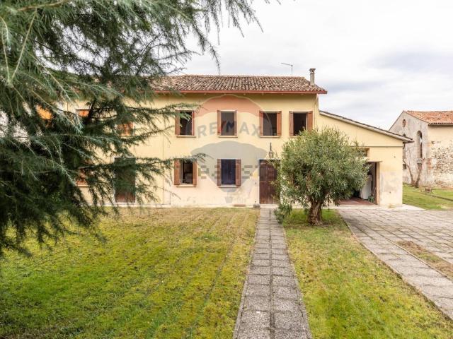 Rustico in vendita a Santa Lucia Di Piave, Veneto
