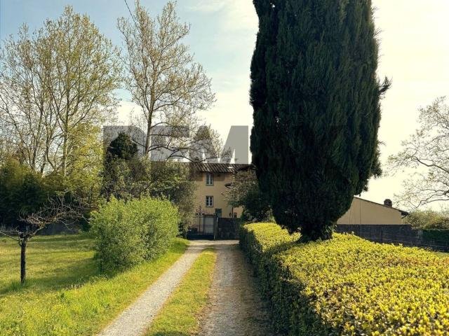 Rustico in vendita a Capannori, Toscana